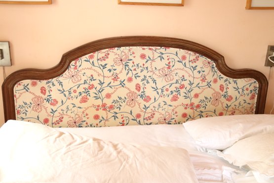 King Bed With Cushioned Headboard
