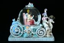 Cinderella Chariot Snow Musical Globe