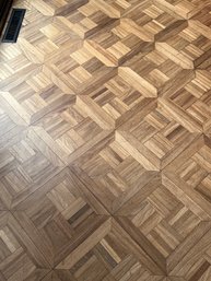 Approx 459 Sq Ft Of Parquet Flooring - Living Room