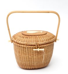 New England Wicker Basket  (7Hx10W)