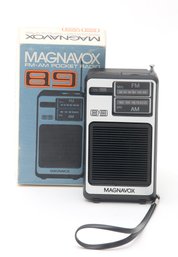 Magnavox Portable AM/FM Radio (5.5Hx3W) W/box