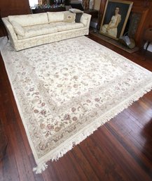 Ivory 9 X 12 Wool Carpet