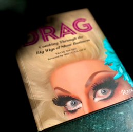 BOOKS & MAGS - Drag Book