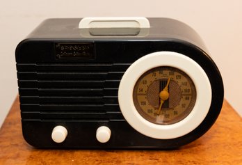 Vintage Clock Radio