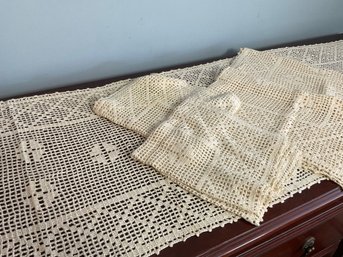 Vintage Handmade Crochet Runners & Dollies 5 Pieces