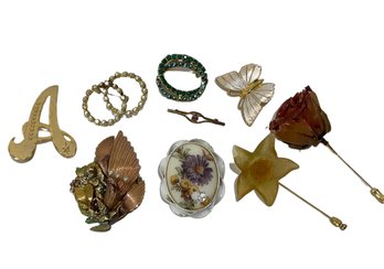 Assorted Vintage Brooches / Pins