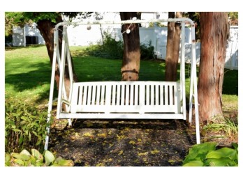 Outdoor Resin Garden Swing