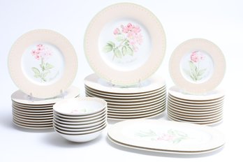 Villeroy &koch White And Pink Ceramic Floral 46 Pc Dish Set