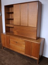 MCM Two Piece Drexel Parallel Hutch