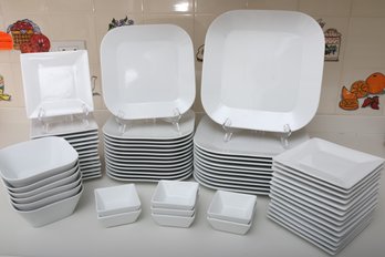 Crate And Barrel Dish Set