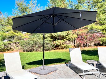 9.5 Foot Round Cantilever Umbrella With Weighted Base