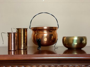 Vintage Copper & Brass Caldron Pot & Measuring Cups