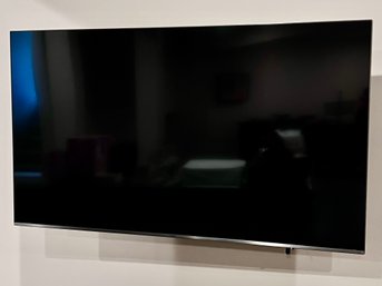 Samsung 55' 4K Smart QLED TV With Remote