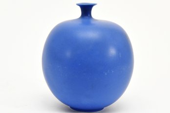 Inter Perrson Swedish Art Glass Vase