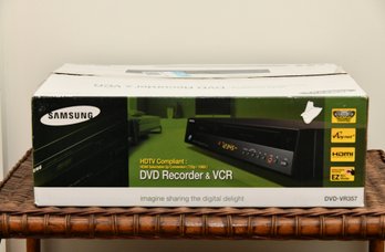 Samsung DVD Recorder And VCR Model DVD-VR357