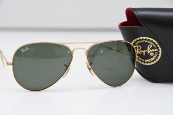 Ray Ban Aviator Sunglasses With Case