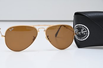 Ray Ban Aviator Sunglasses With Case