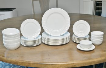Gibson Home White Ceramic  Dish Set