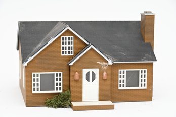 Small Brown Brick House Scenery Kit Professionally Weathered