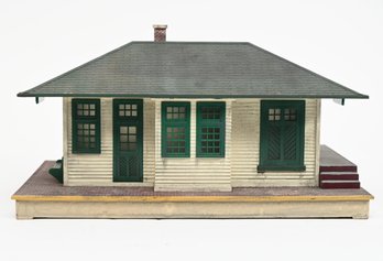 Lionel Automatic Train Station Model 132-11