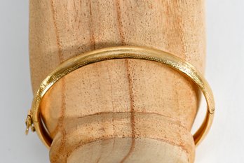 18k 750 Gold Bangle Bracelet