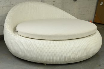 White Wicker Daybed With Cushion