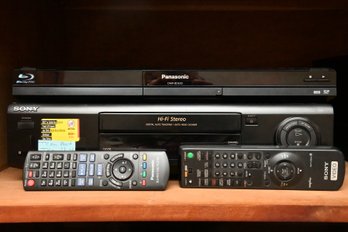 Panasonic Blu Ray Player Sony VCR With Remotes