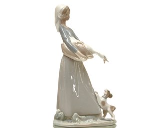 Vintage Retired Llardo Porcelain Figurine 'girl With Goose'