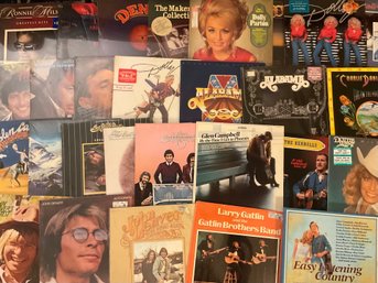 Collection Of Country Vinyl Albums Alabama, Polly Parton, Charlie Daniels, Johnny Cash & More