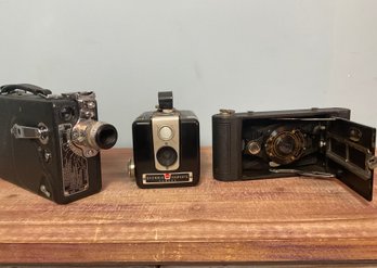Vintage Camera Kodak Brownie, Cin & Hawkeye