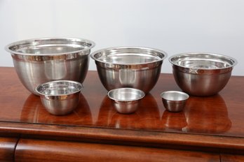 Metal Nesting Bowl Set