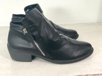 Easy Street Black Boots Size 9.5M