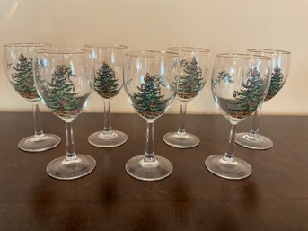 7 Christmas Tree Wine Glasses With Gold Rim