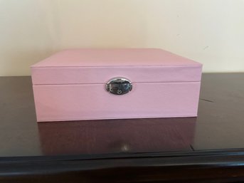 Misaya Pink Jewelry Box With Earrings