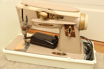 Singer Portable Sewing Machine Model 500a