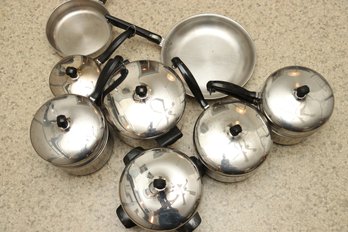 Farberware Pot And Pan Set