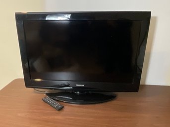 Toshiba 32 Inch TV With Remote