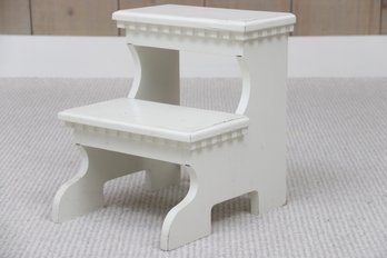 Contemporary Bailey Off-White Step Stool