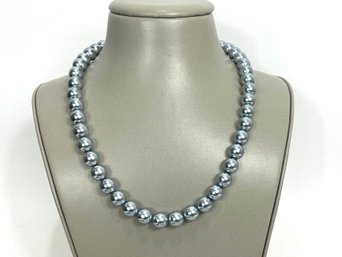 Silver Tone Necklace With Circle