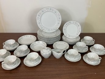 Vintage English Garden Fine China Set 56 Pieces