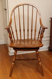 Ethan Allen Spindle Back Swivel Arm Chair