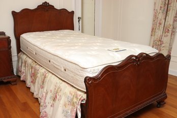 Antique Ardsleigh Twin Size Bed With Frame And Mattress
