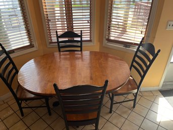 Pedestal Kitchen Table With 4 Fours