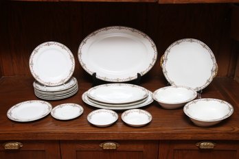 Limoges Dish Set (18 Pieces)