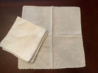 White Scalloped Edges Linen Napkins Set Of 10