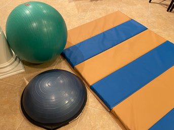 Bodyweight Exercise Lot Including Mat, Ball & Ankle Weights