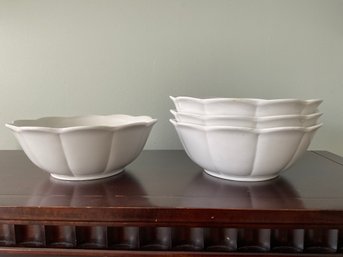 Set Of 4 White Scalloped Bowls