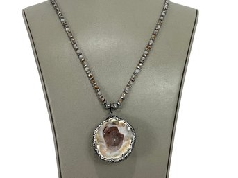 Faceted Agate Necklace With Geode NEW