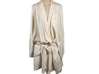 Treesha Ivory Floral Short Sleeve Silk Robe