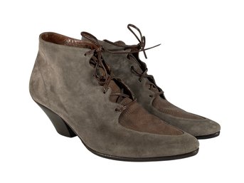 Vittorio Ricci Suede Ankle Boots